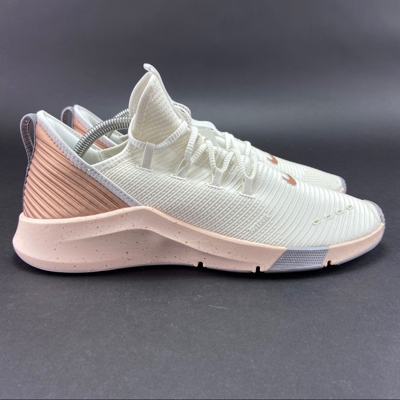 🔴SOLD Nike Women's Air Zoom Elevate Running Shoes - Picture 3 of 8